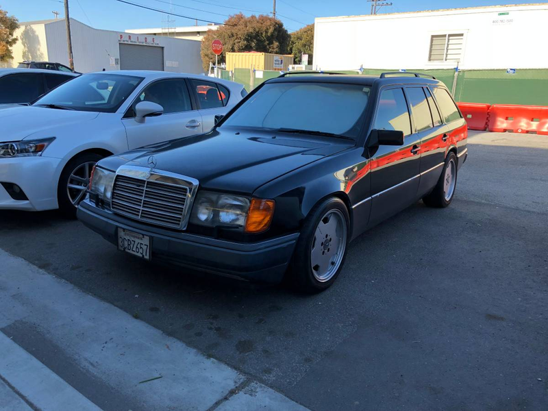 Illustration for article titled At $4,000, Could This 1992 Mercedes 300TE Be Your Long Term Longroof?